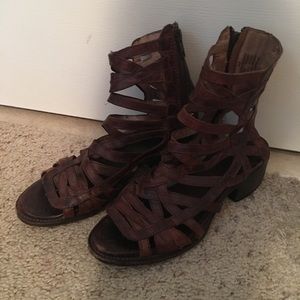 Freebird Queen Sandal